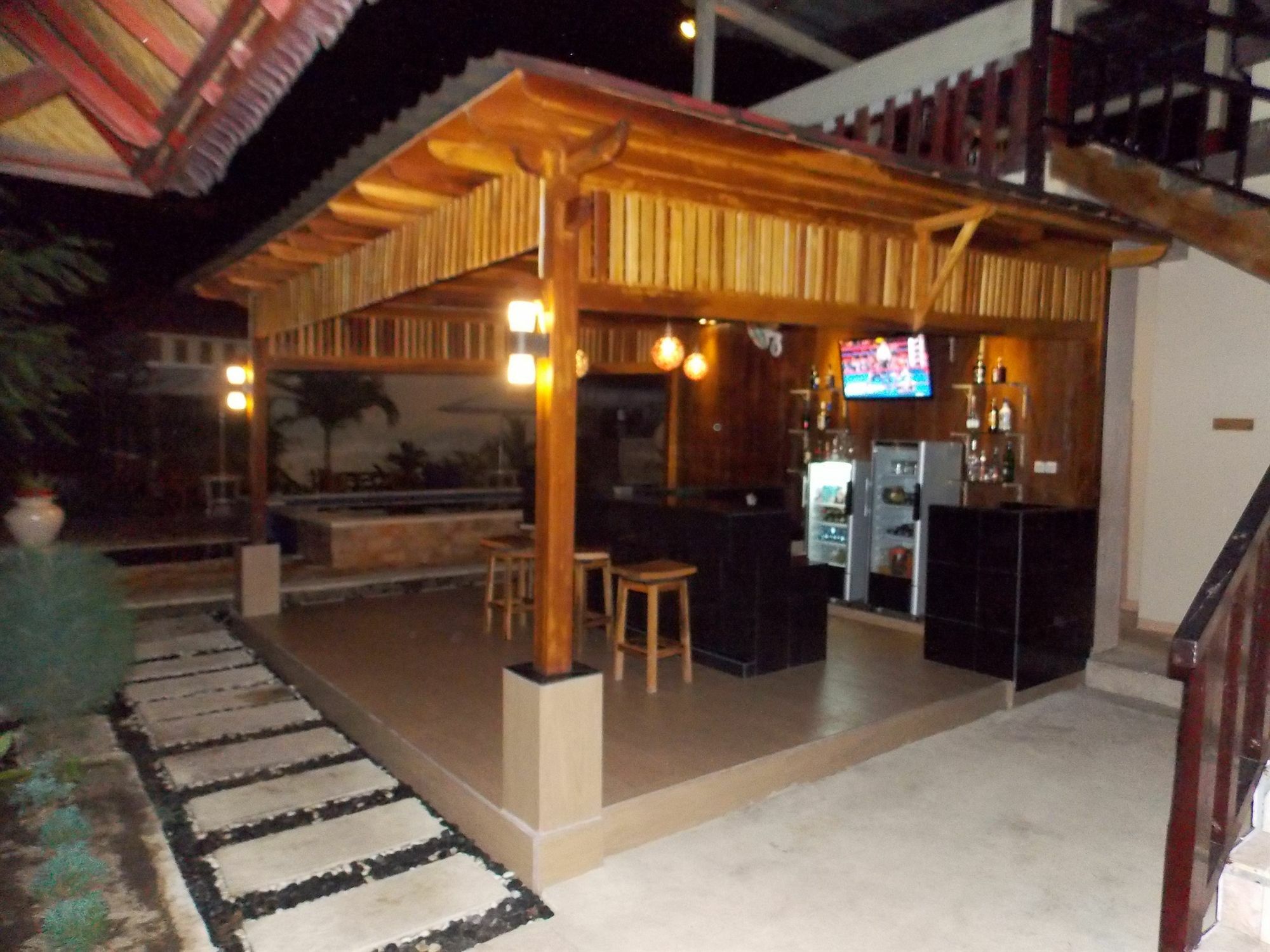 Tropical Hideaways Resort Гили Мено Екстериор снимка